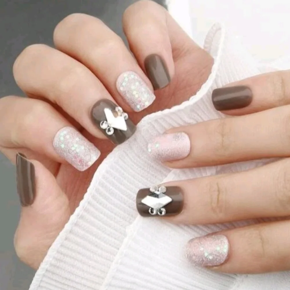 3D Rhinestone & Glitter Press On Nails
